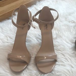 Missimo Size 9 Nude Heels